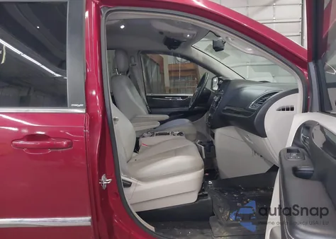 2013 Chrysler Town & Country Touring из США, поврежденный, VIN 2C4RC1BG9DR661116